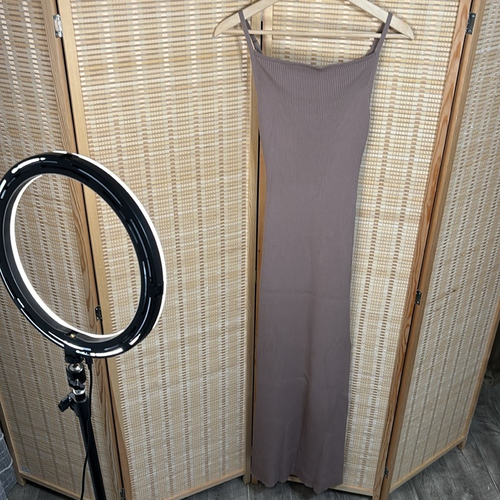 Dissh Athena Sleeveless Body Con Maxi Dress Ribbed - Picture 4 of 7